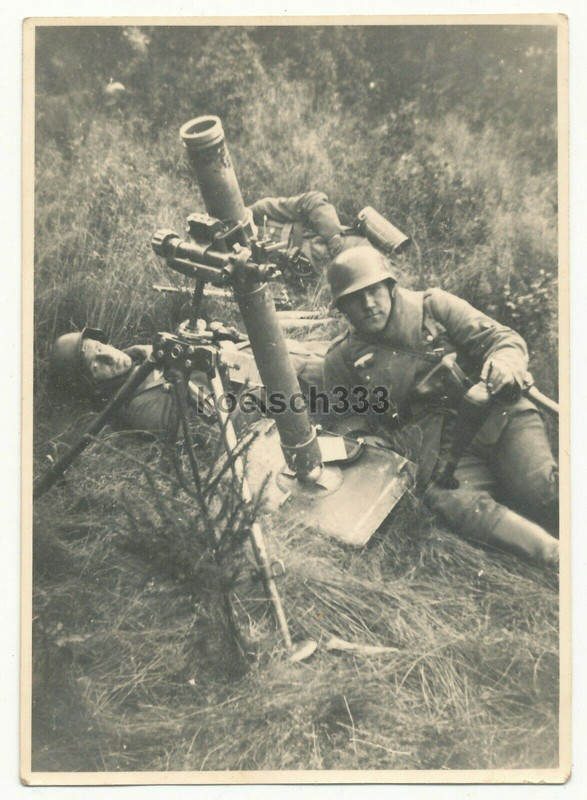 !Foto Soldaten der Wehrmacht an einem Granatwerfer im Feld - Infanterie Mörser