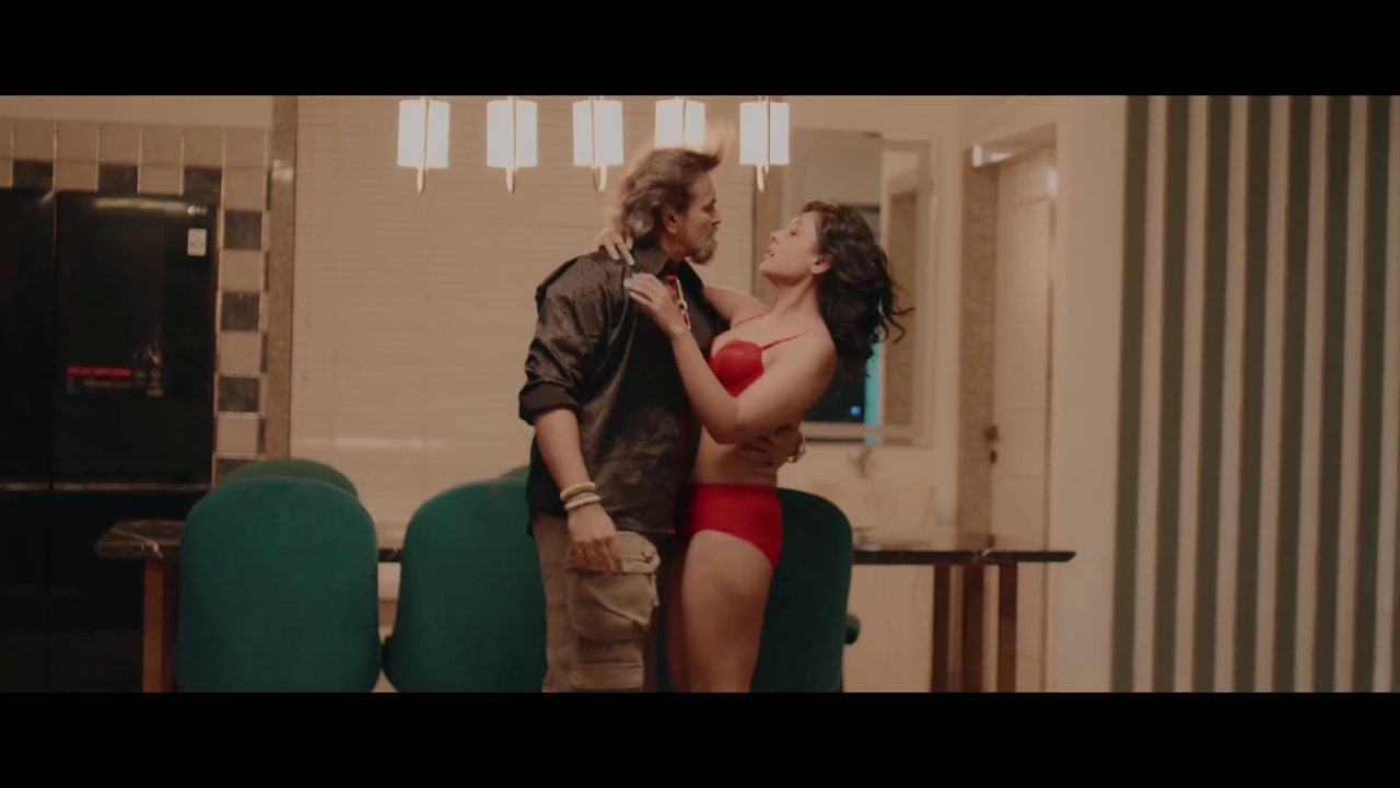 vlcsnap-2025-06-09-22h46m43s274