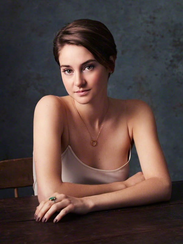 [Image: shailene-woodley-ass-5349-45-deepnude.jpg]