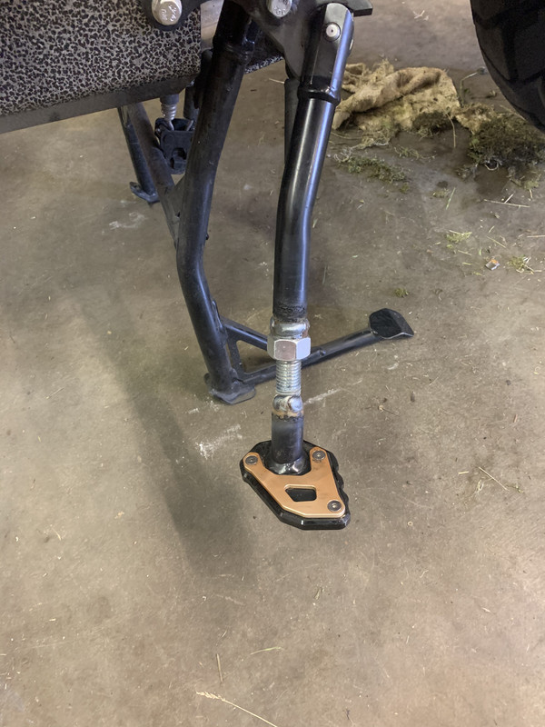 2A5C1DFC-F11D-46AA-A9CE-5DBC5741DA7F