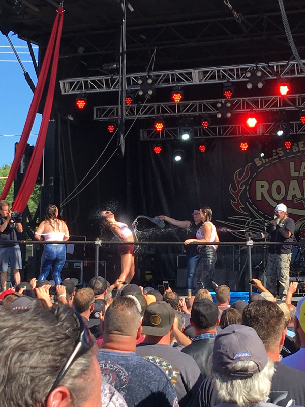 67881377-0535-46F3-88F6-A322863C31C5