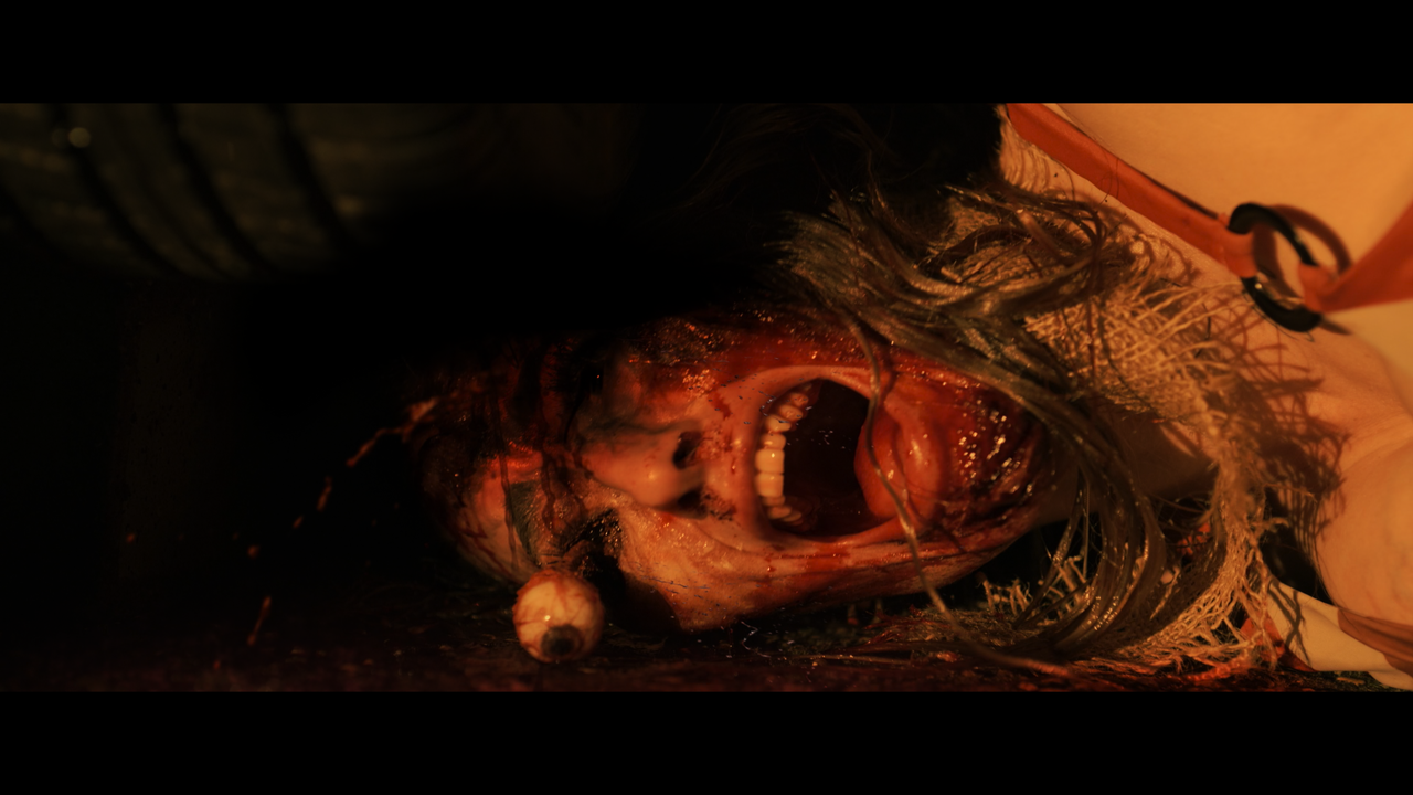 Winnie.The.Pooh.Blood.And.Honey.2023.2160p.BDREMUX.HEVC.HDR.DoVi-Нечипорук.mkv_snapshot_00.41.53.468