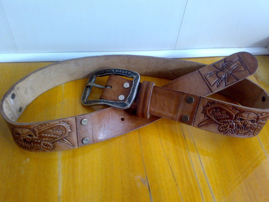 дракон череп гравировка тиснение кожи