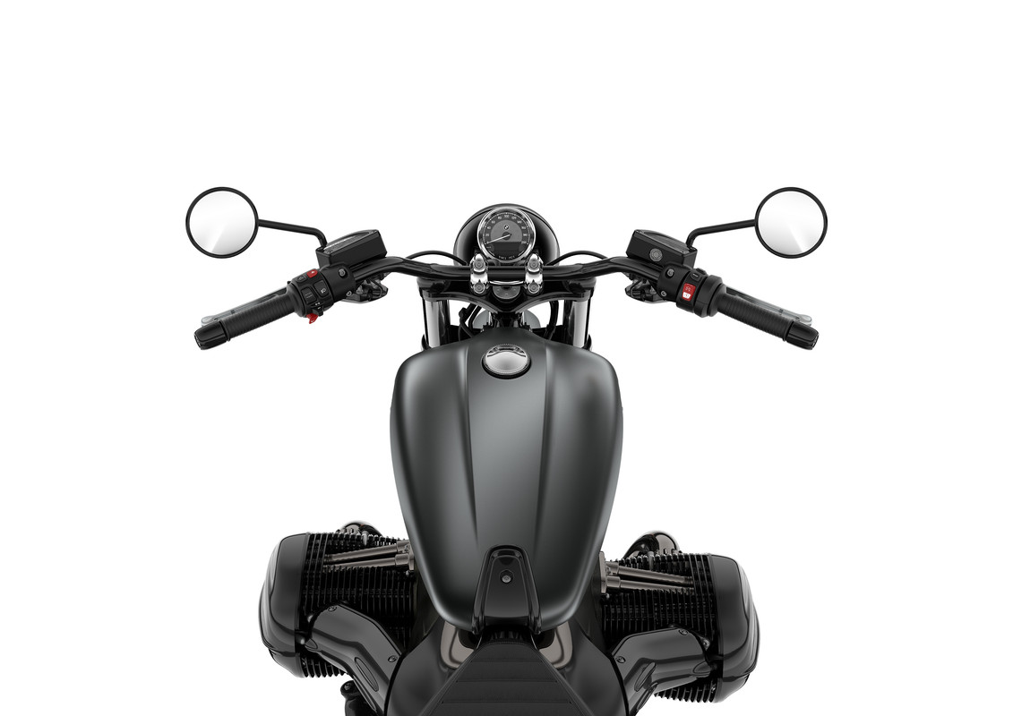 P90569171_highRes_bmw-r-18-model-year-