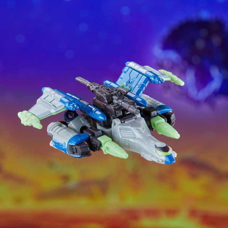 F8517_DIO_TRA_GEN_LEGACY_CORE_ENERGON_MEGATRON_0009_2000px_300DPI_2000x