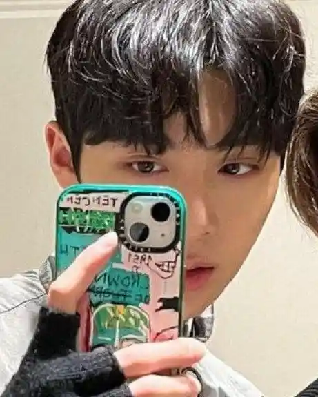 12478e7bb28c0c2cdd1673b0f75b9acb_copy_461x576