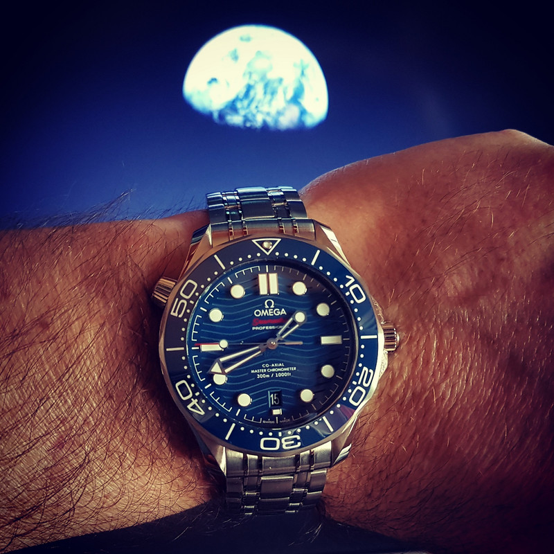 Ω Seamaster Professional Diver 300M Co-Axial Master Chronometer 42mm Cal. 8800 Blue (2)