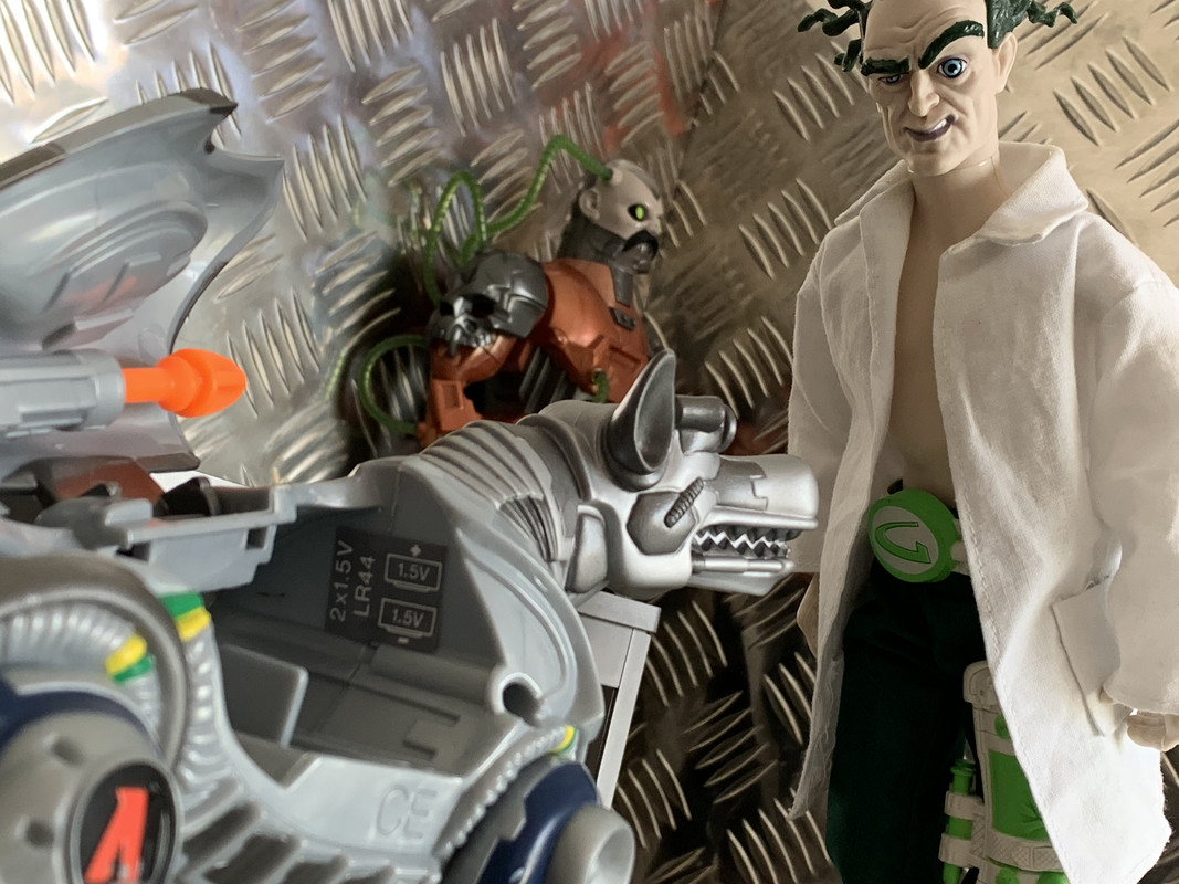 Alloy meets a recognised archenemy of Action Man’s.  50596-C29-EDE3-4042-9-EB5-48-EB9-F7307-F9