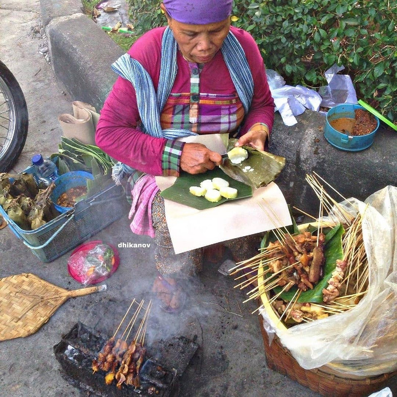 Sate Kere Bu Sri