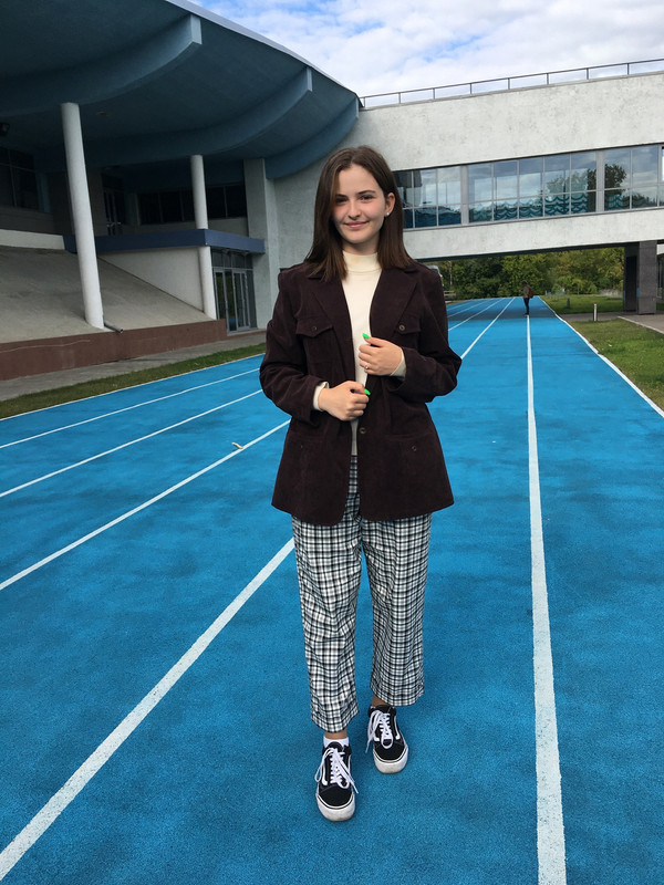 FB9CB695-1C0E-44FC-AEEB-42B58871A3E2