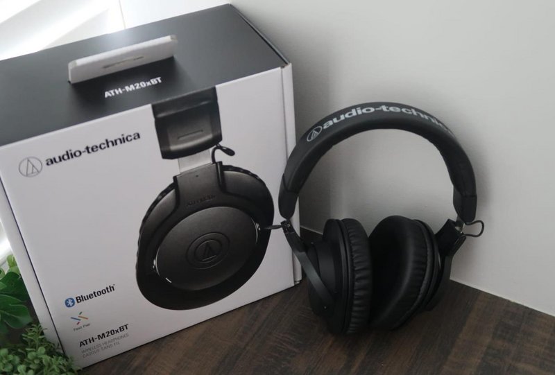 Los audífonos inalámbricos ganan terreno en el mercado debido a sus excelentes prestaciones y versatilidad Audio-Technica-ATH-M20x-BT