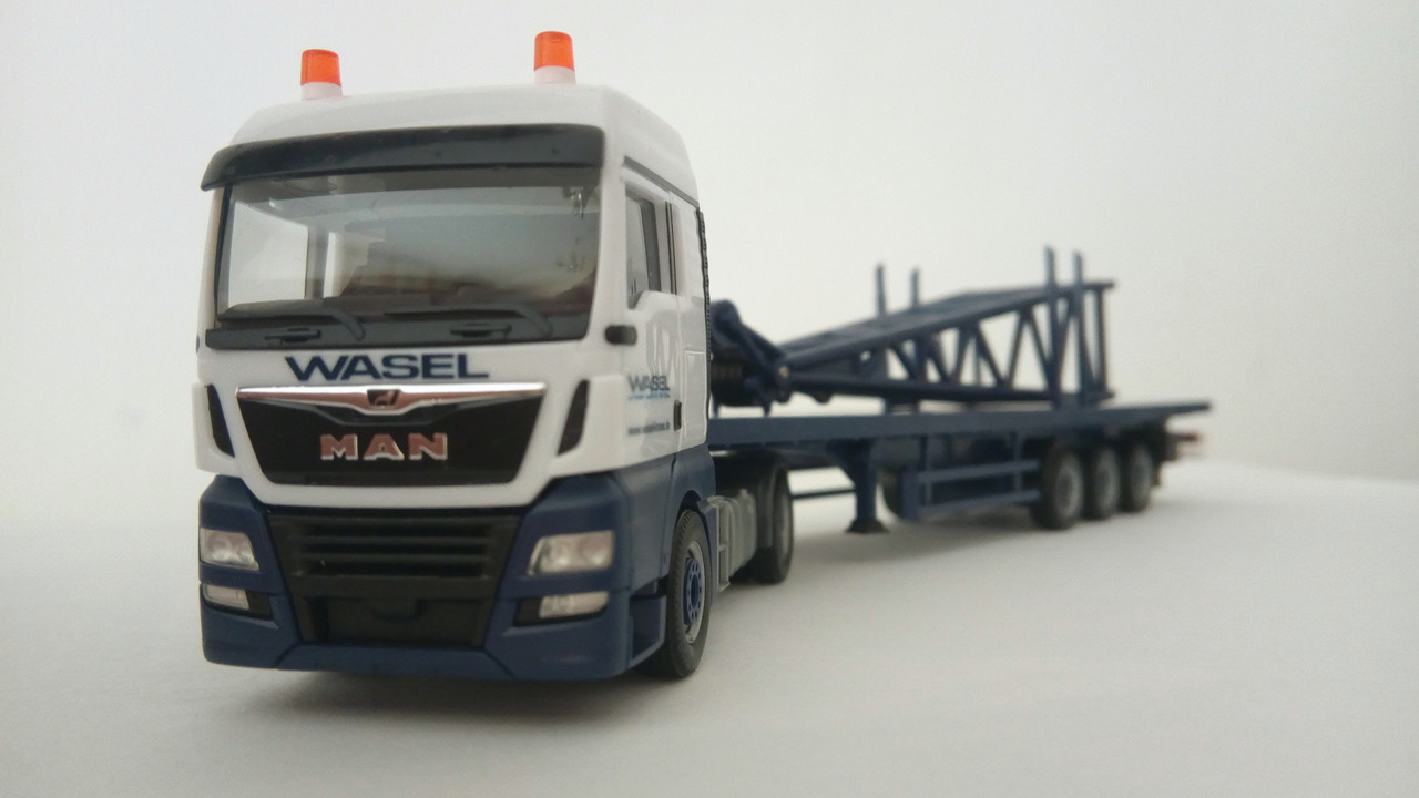 Mache (9333)