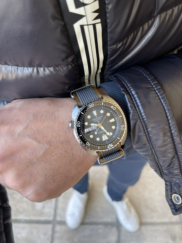 6B29A83A-3471-4F39-852D-29F9336E62A5