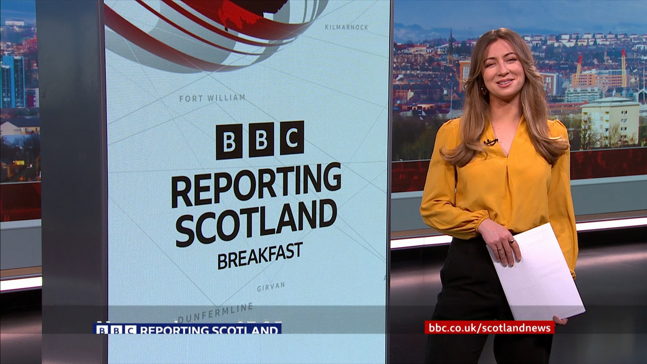 04.02 - 06.50.00 - Breakfast. The BBC's Breakfast programme features ....ts_snapshot_09.36.254
