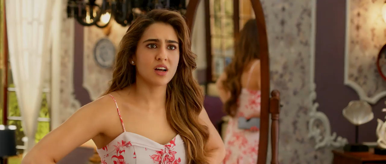 Coolie No. 1 2020 WebRip [Hindi] 480p 720p ESub Screenshot