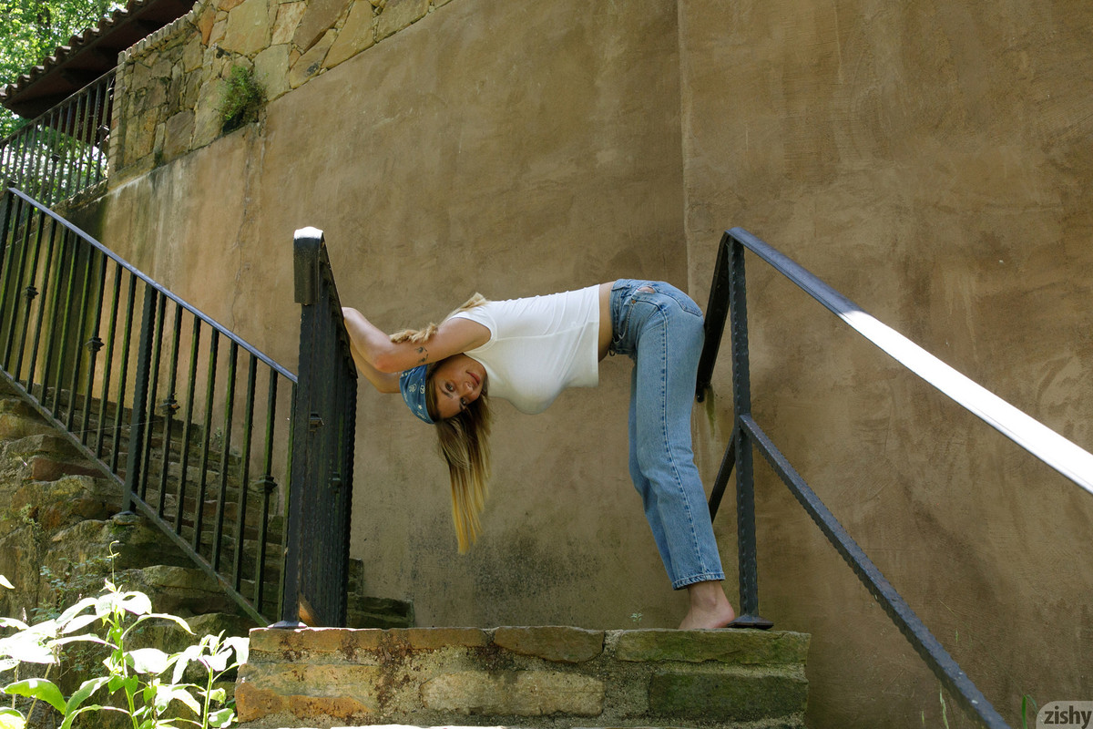 full_057_0596082031083254