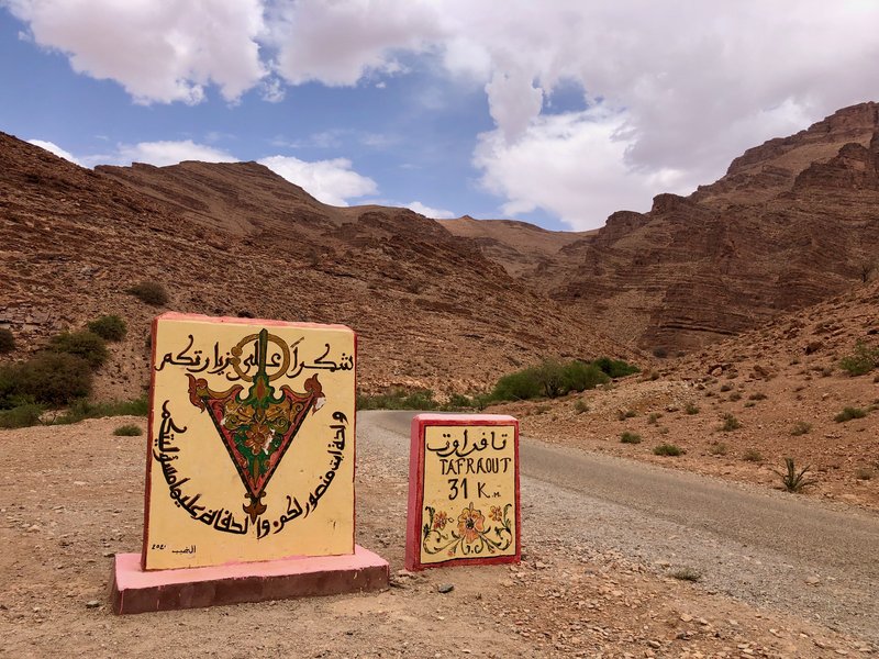 Sur de Marruecos: oasis, touaregs y herencia española - Blogs de Marruecos - Tafraoute y alrededores. Ruta hasta Sidi Ifni (5)