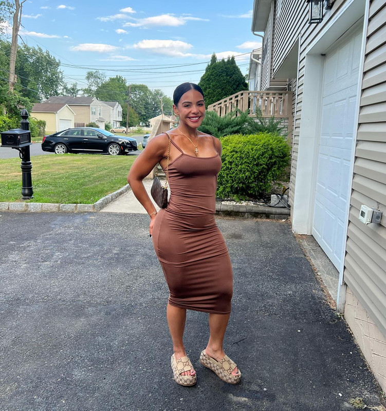 meetthesimmons posts 2024-07-05 17.31 C9D6vtBRd_7_1_5 450164852_18445574731063017_717129955895287911