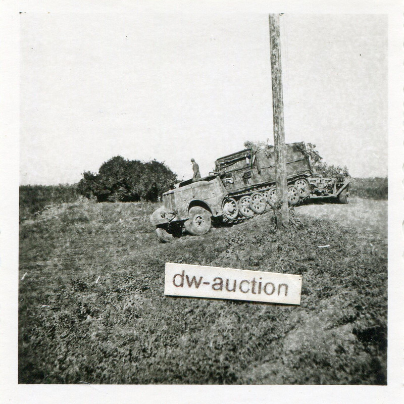 SdKfz Halbkette mit Panzer Anhänger