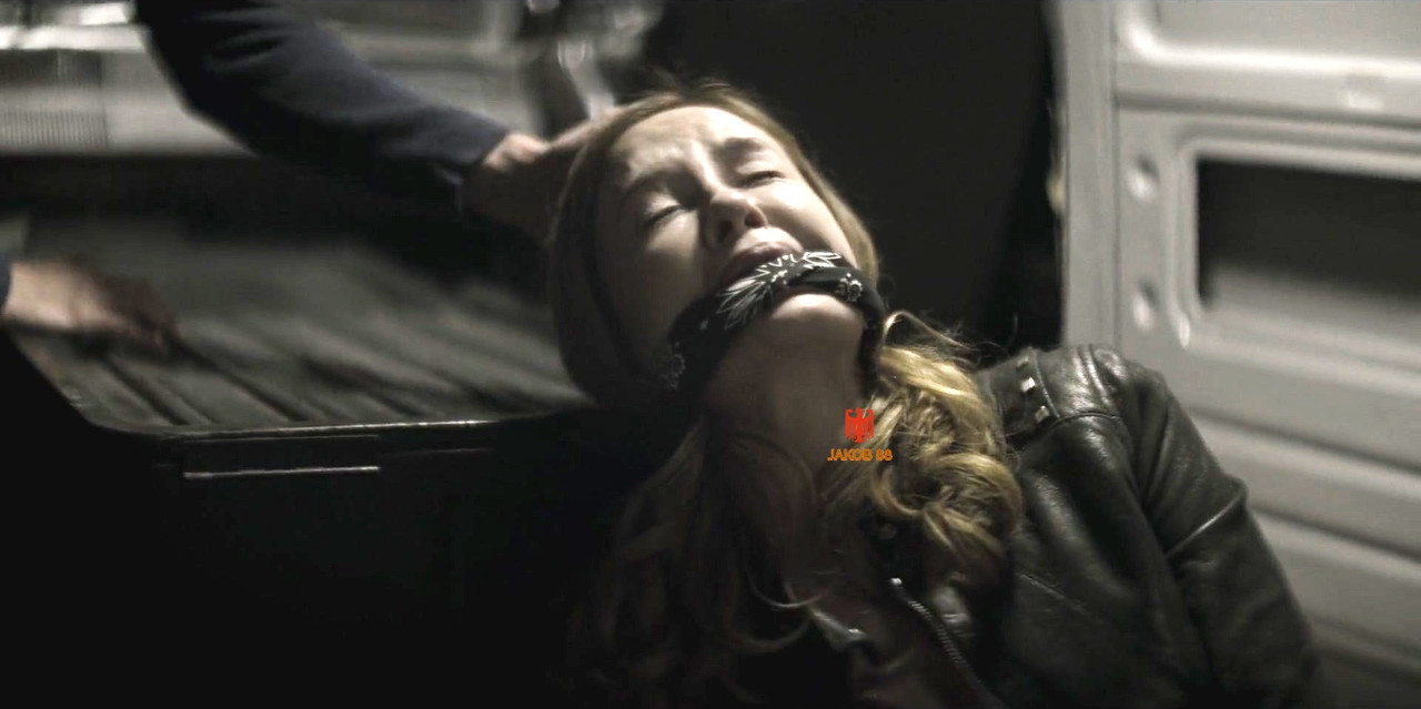 Ambyr Childers 7 - You S2E5