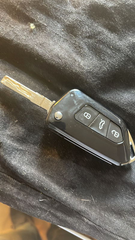 D7290CD1-98F7-4B7D-9130-F8793D4CDE42