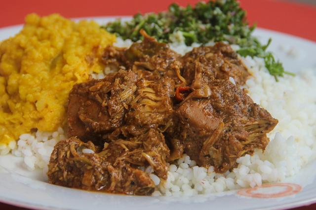 141017150233-sri-lanka-food-4.jpg