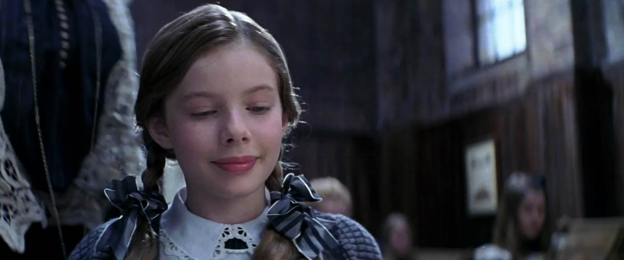 Peter Pan 2003 BluRay [Hindi + English] 480p, 720p ESub Screenshot