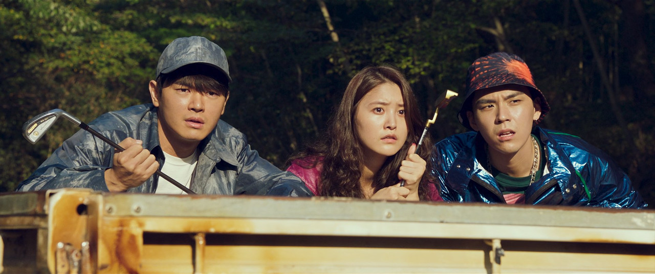 Handsome Guys (2024) (1080p Blu Ray x265 SAMPA) mkv snapshot 00 39 29 794