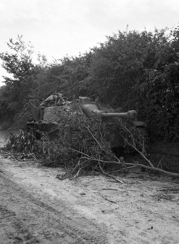 German Sturmgeschütz III (StuG III) self-propelled gun, 1944