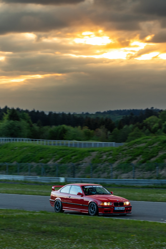 racetracker-35689445-562593.jpg