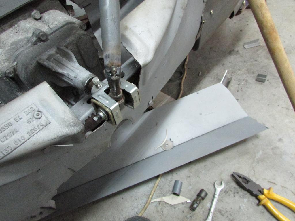 Gear system & peddles (11)