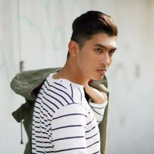 cara-meluruskan-rambut-pria-dengan-flat-