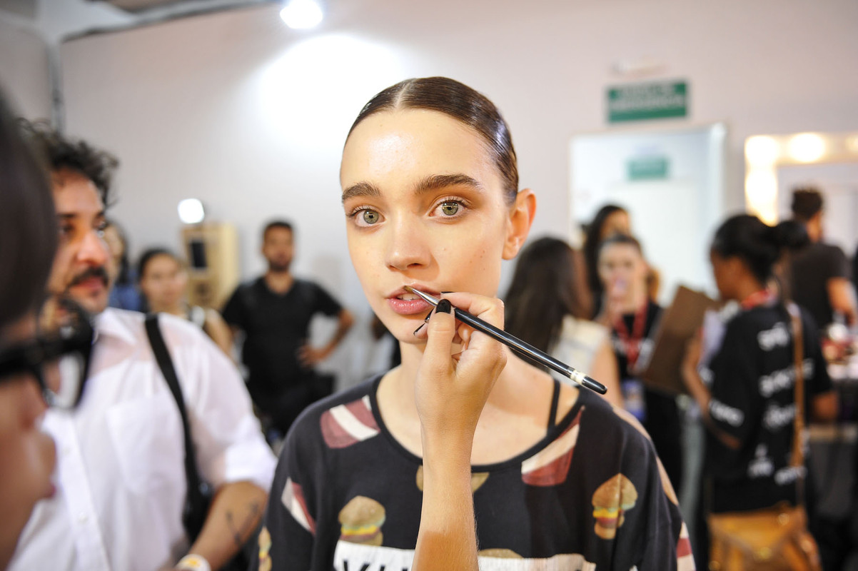 backstage-victor-dzenk-spfw-inverno2015-11