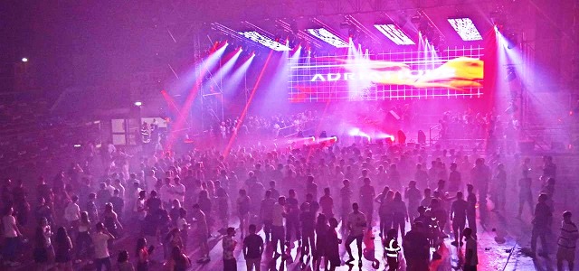 Discoteche chiuse: si muore anche senza Covid/ Non esiste libertà senza educazione dans Articoli di Giornali e News giovani-discoteca