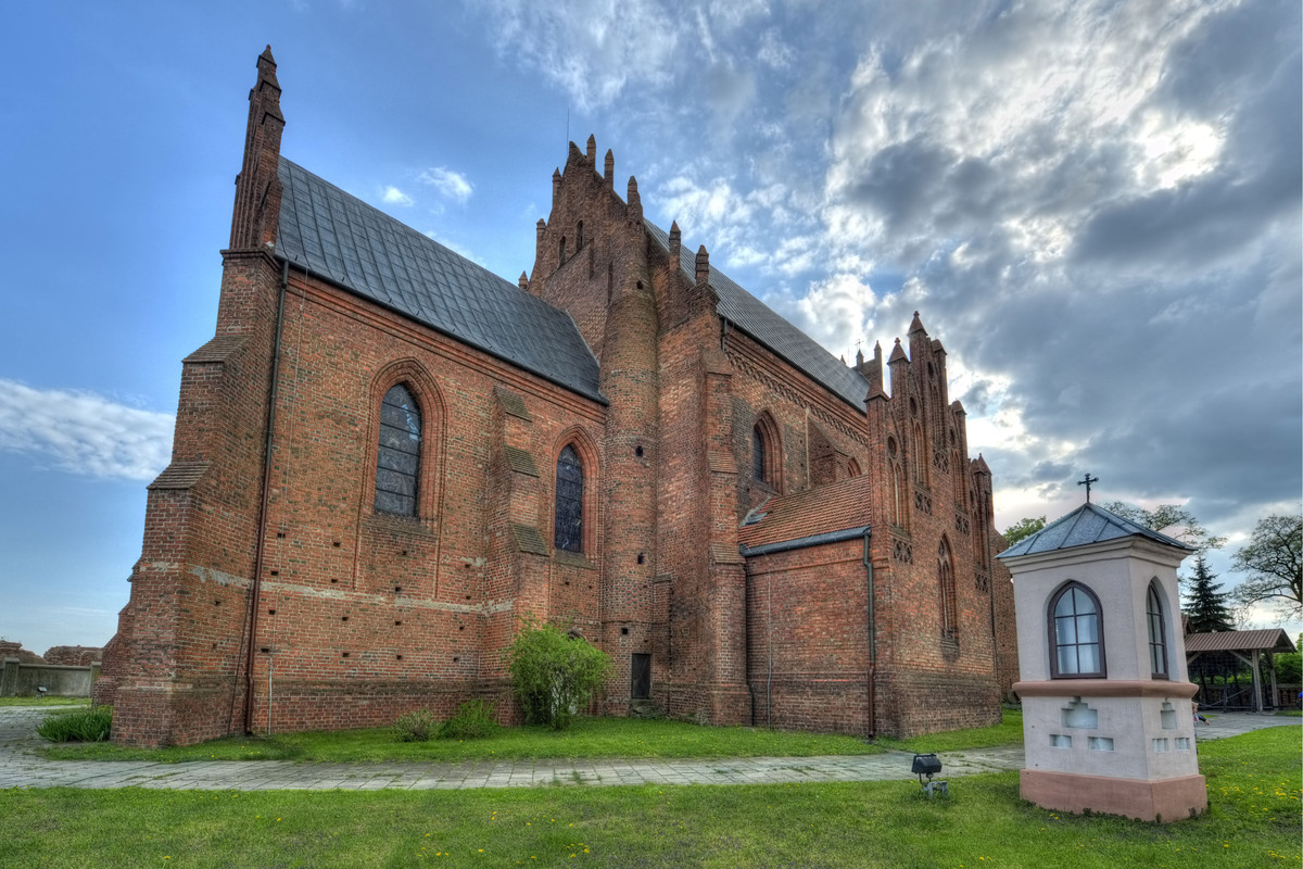 017d - RAW_1105_7_9_photomatix_