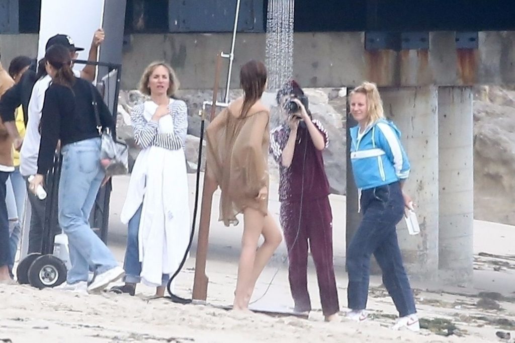 Bella-Hadid-See-Through-Nude-upskirt-STARS-com-28