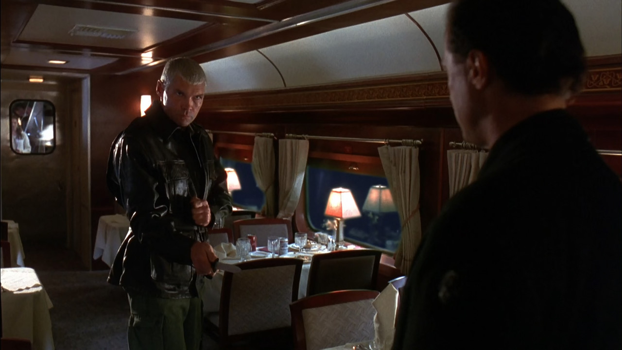 Under Siege 2 - Dark Territory 1995 (1080p x265 