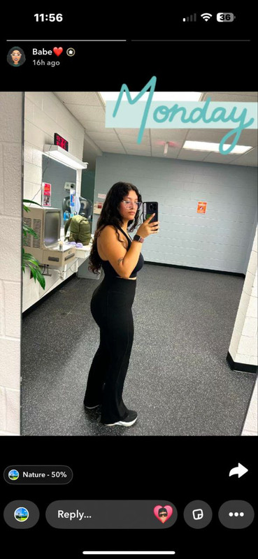 photo 6131993738885580680 y