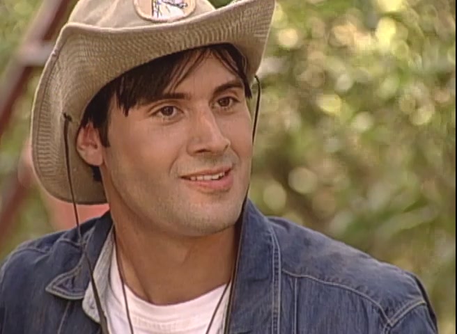 https://i.postimg.cc/GpPrqYh6/Libres-Como-El-Viento-Episodio-1-005441-12-24-16.jpg