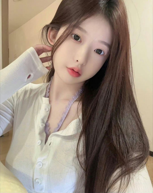 高挑櫃姐  顔值超級的贊  配合度高
服務很主動  互動感好  有女友fu~
很會調情 擁有白皙的皮膚  淫水多
黃金比例的美腿 上搖很會扭動