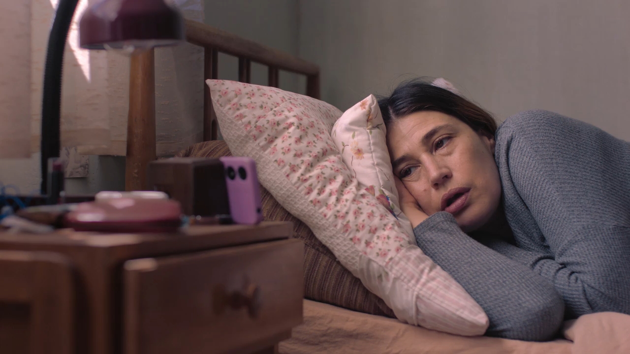 Swim to Me 2025 WebRip [Hindi + English] 480p 720p ESub Screenshot