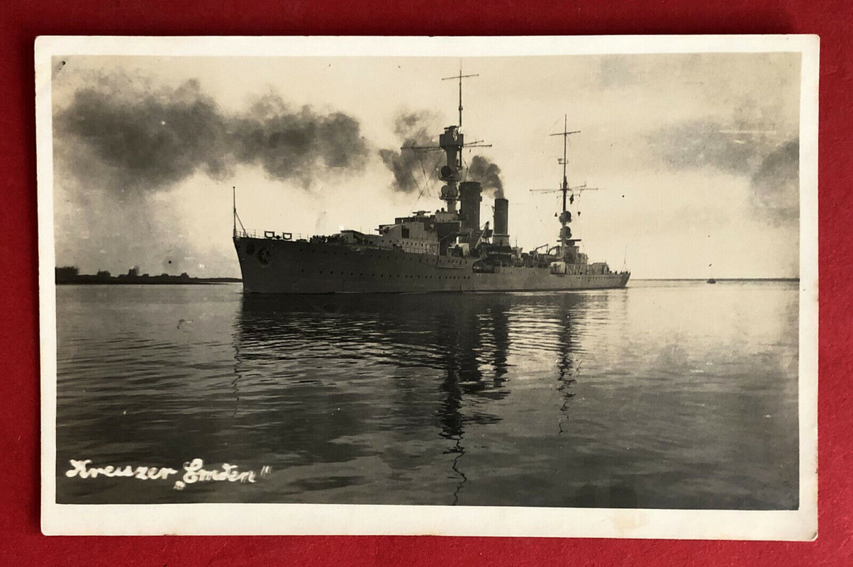 Foto AK SCHIFFE um 1930 Kreuzer Emden ( 75549)
