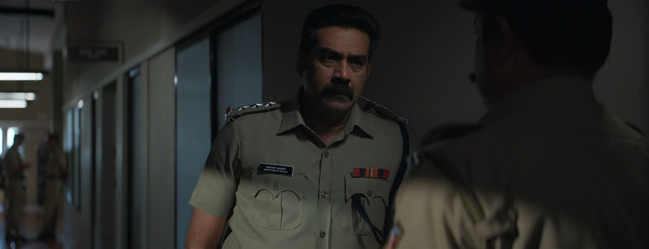 Valathu Vashathe Kallan 2026 WebRip [Hindi + Tamil + Telugu + Malayalam] 1080p 480p 720p ESub Screenshot