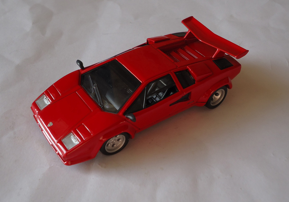 Lamborghini-Countach LP500