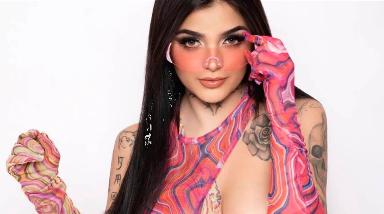 ¡La regañan por su look! Karely Ruiz provoca gran alboroto en la escuela de su sobrina