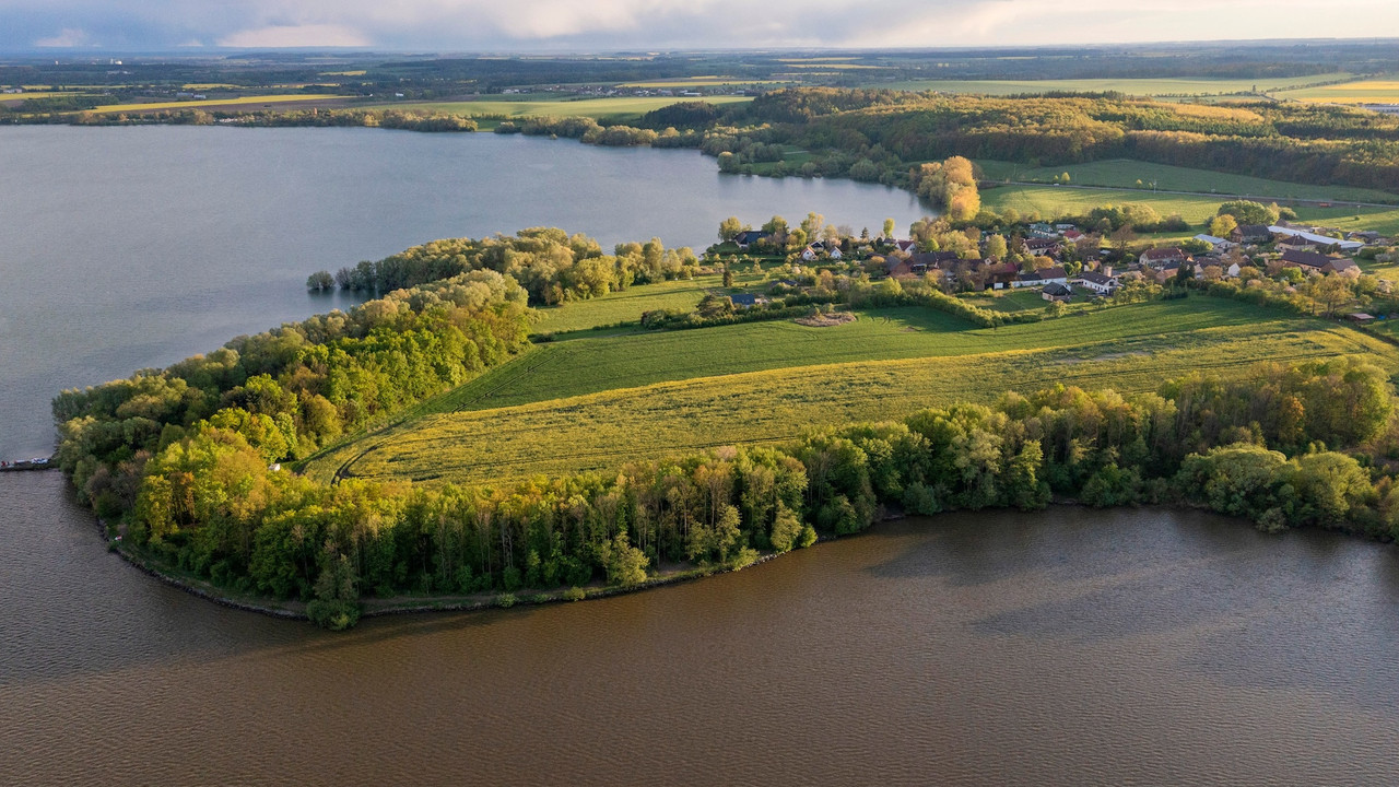 Bouwgrond op schiereiland in Oost-Bohemen - Afbeelding 9
