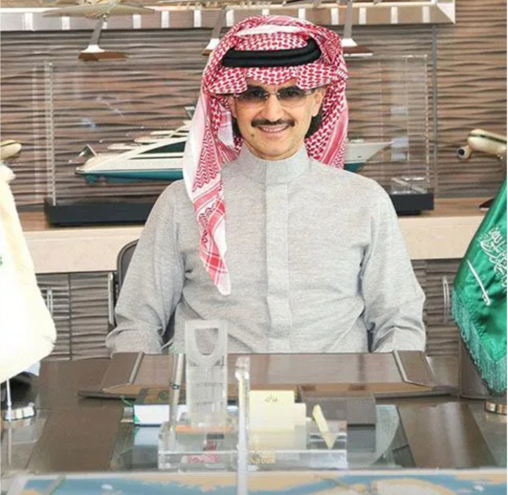عضو الفريق 1