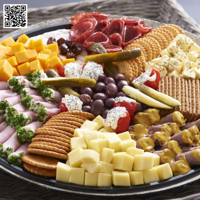 Delicious Deli Platters for Corporate and Family Events