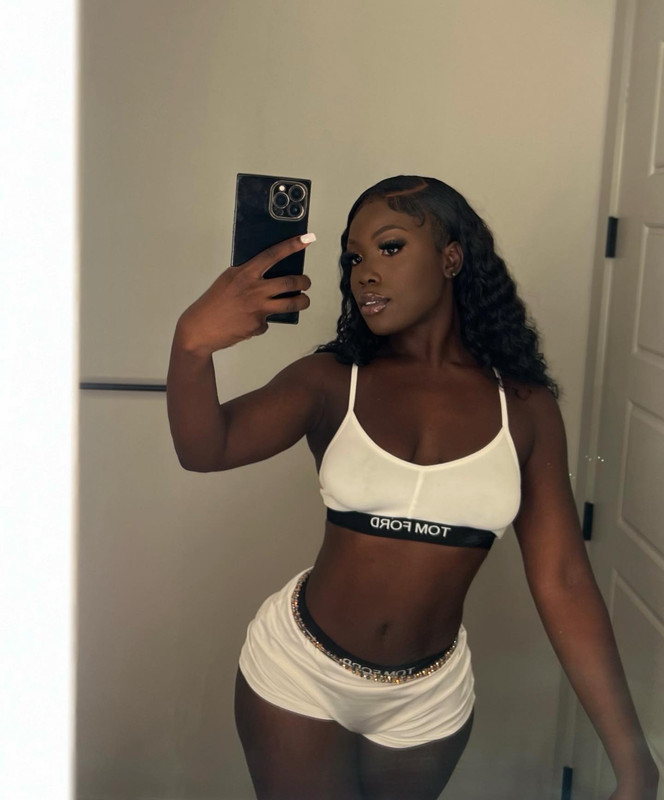 cire.traore posts 2023-05-21 12.58 CshIyMYO5XY_4_8 347860104_198443006420320_8143900905666110693_n