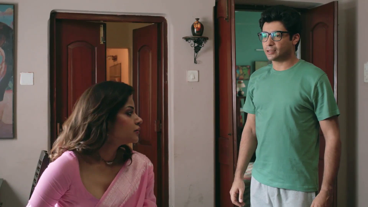 vlcsnap-2025-08-01-21h33m00s911